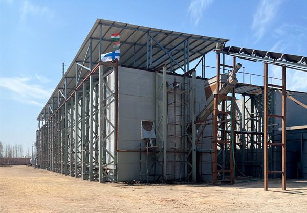 PLUG FLOW Multi-Feed Digester for organic waste-to-biogas applications